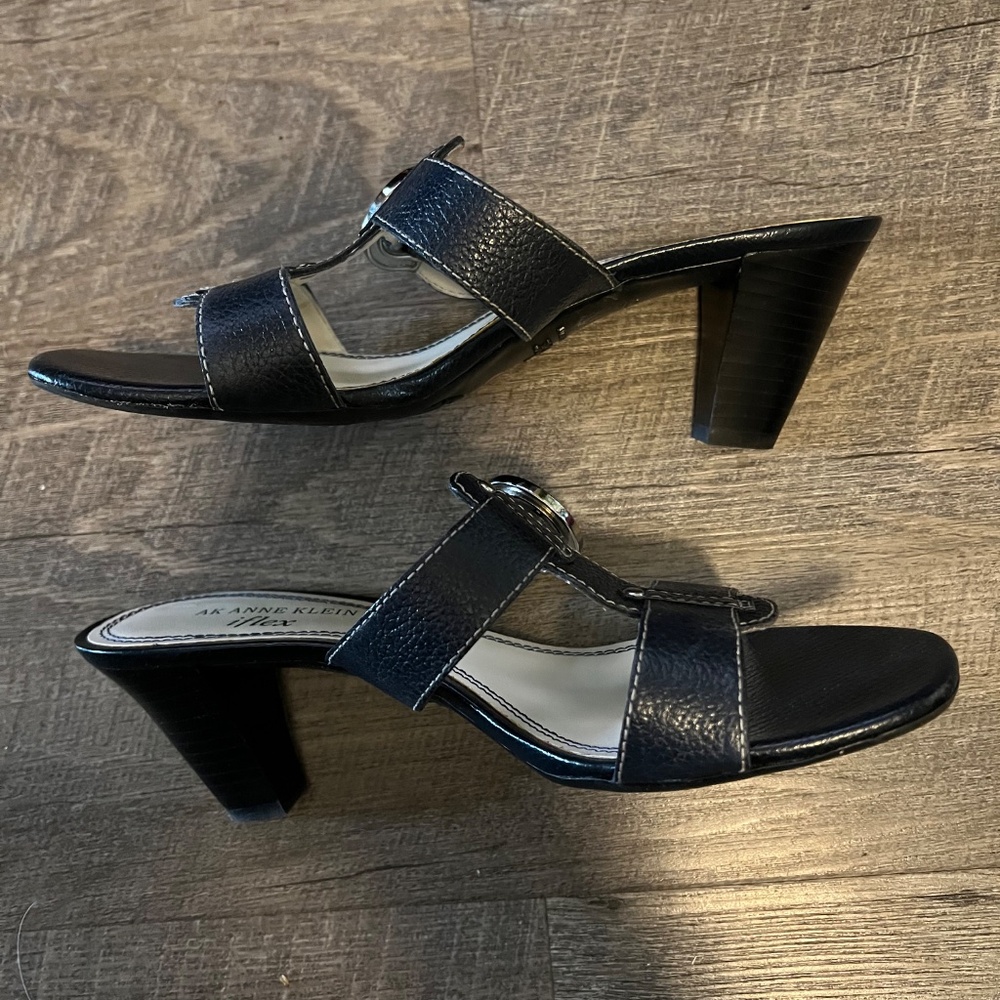 Anne Klein Halen Navy Leather Slip-On Sandals - Picture 5 of 10